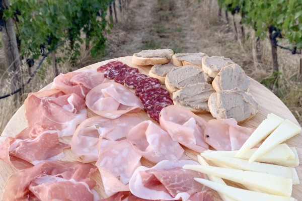 Salumi vino